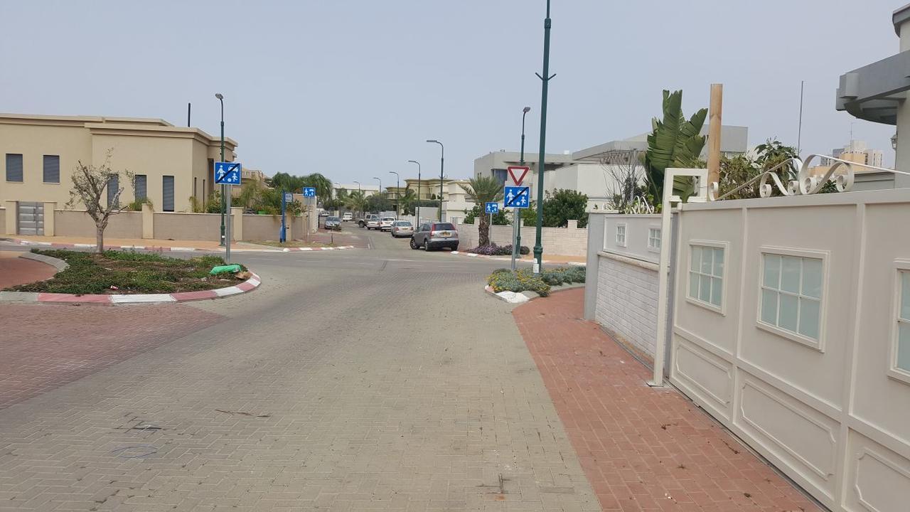 Regina'S Place Or Akiva Esterno foto