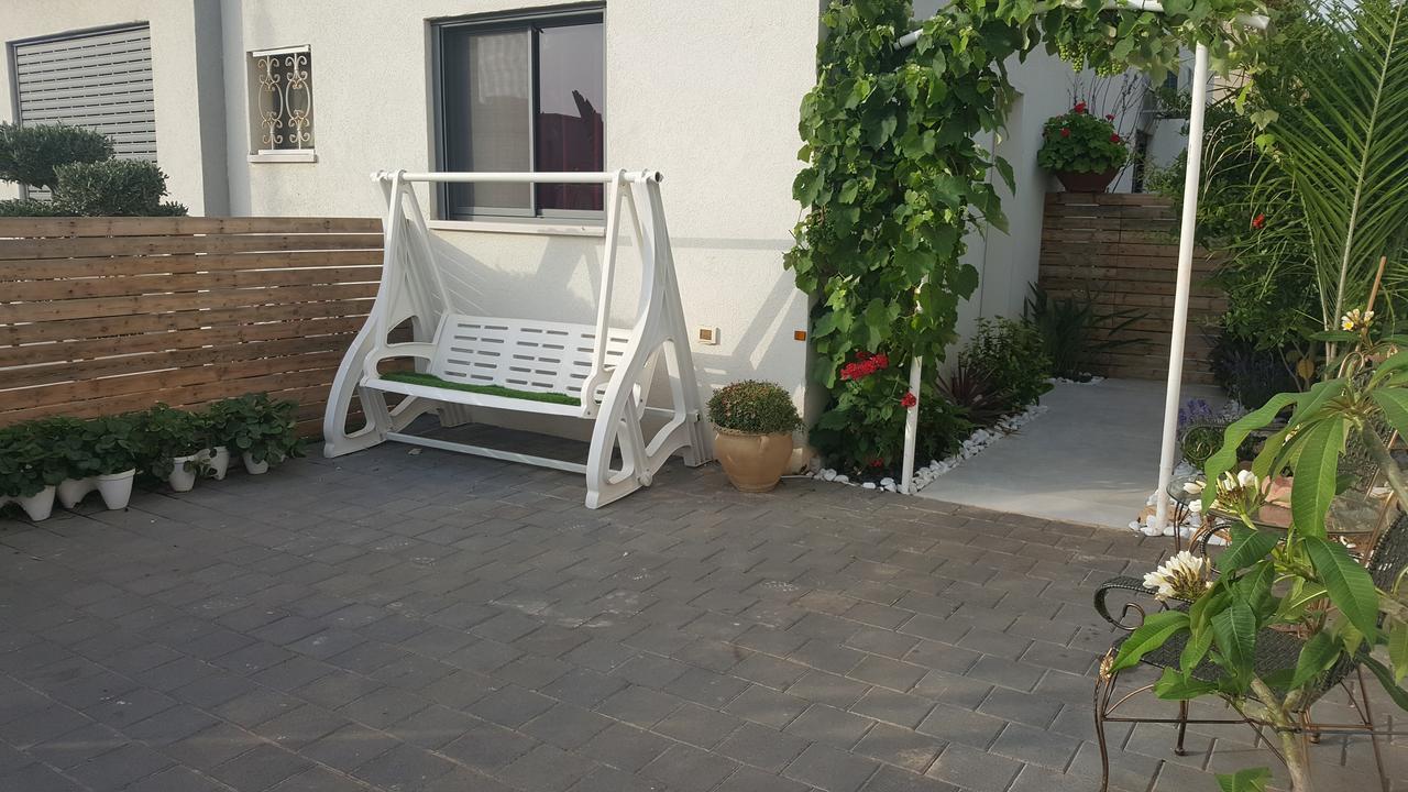 Regina'S Place Or Akiva Esterno foto