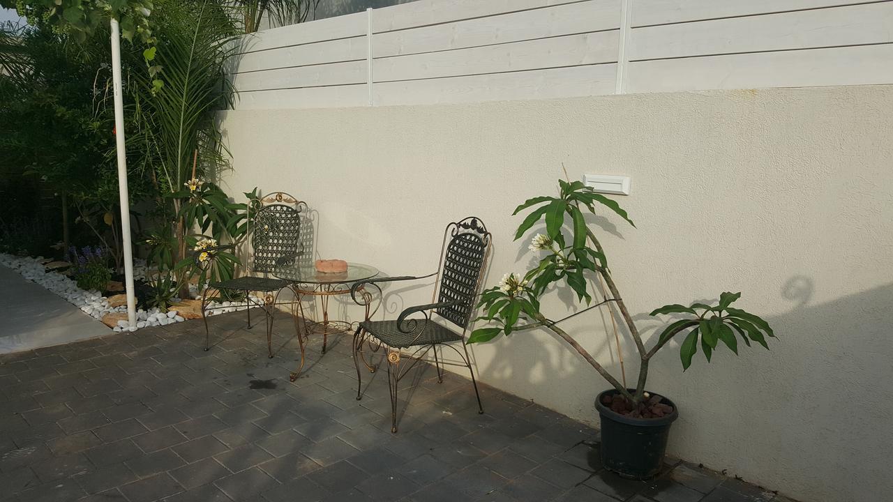 Regina'S Place Or Akiva Esterno foto